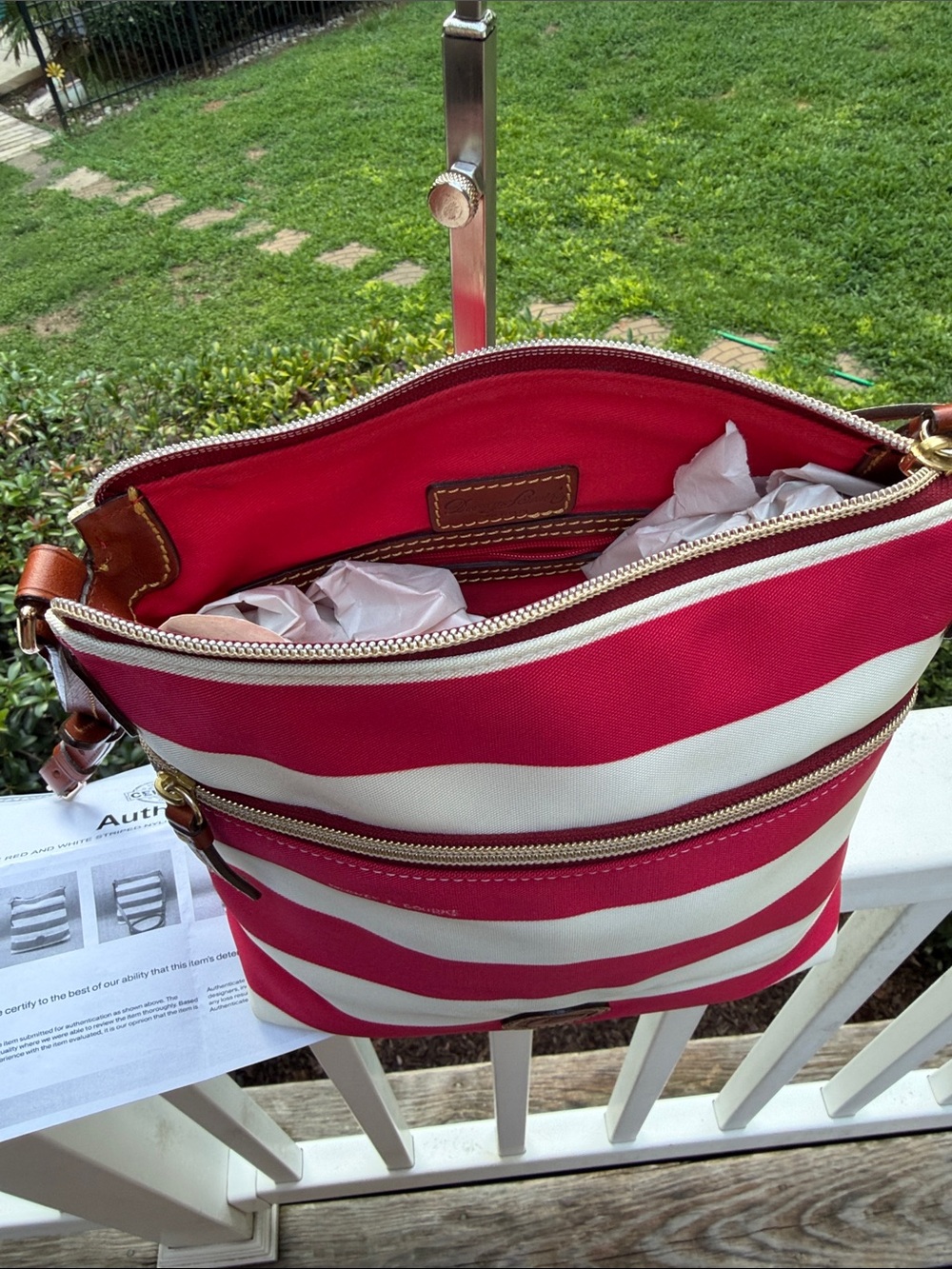 25$ LOW Dooney & Bourke Pink and White Striped Crossbody Bag GUC - Picture 6 of 16